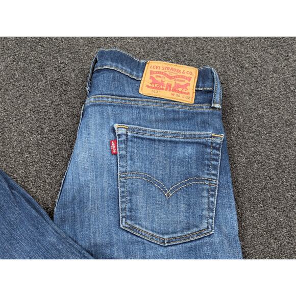 Levi’s 513 Jeans Men’s Slim Fit Straight Leg Blue Medium Wash Denim Size 30 x 32 - Picture 2 of 12